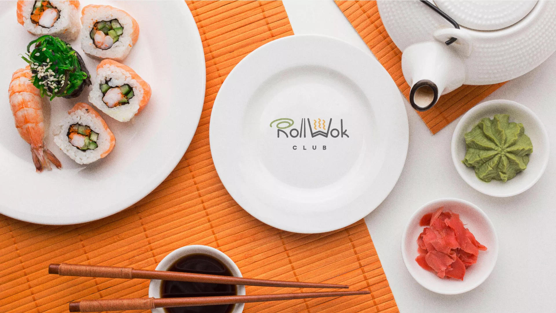 Разработка логотипа и фирменного стиля суши-бара «Roll Wok Club» в Козловке